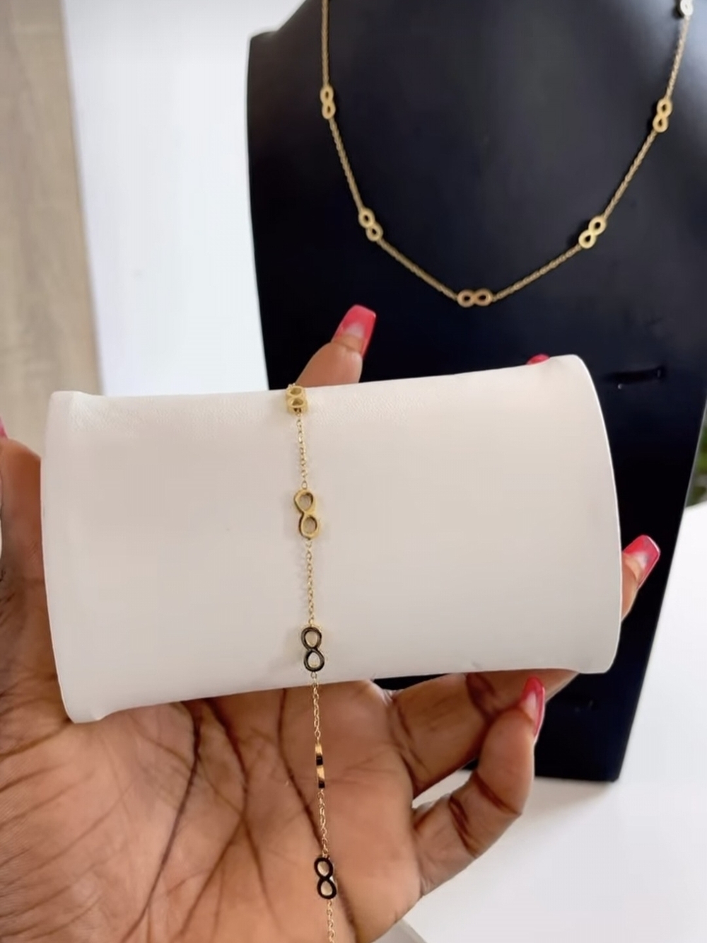 Infinity Link Necklace and Bracelet Set - Gold